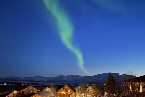 Romslig leilighet med kort vei til flyplassen