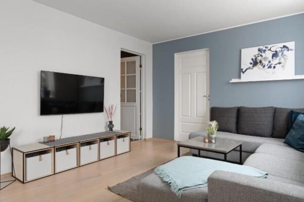 ARCTIC HOMES – Arctic View Apartment