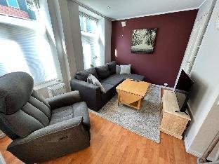 Central 1BR apartment