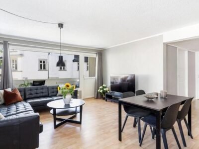 Sentralt i Kvadraturen med 3 soverom, veranda og P-plass