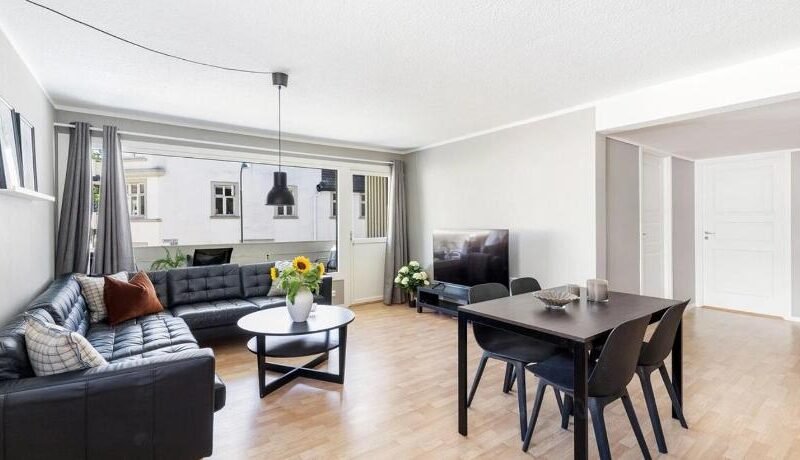 Sentralt i Kvadraturen med 3 soverom, veranda og P-plass