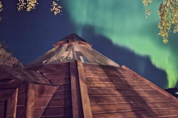 The Perfect Stop – Aurora Lodge