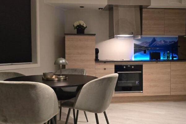 28 sqm studio apartment in the heart of Leirvik