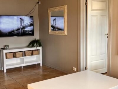 Bright & Central Seawalk Studio