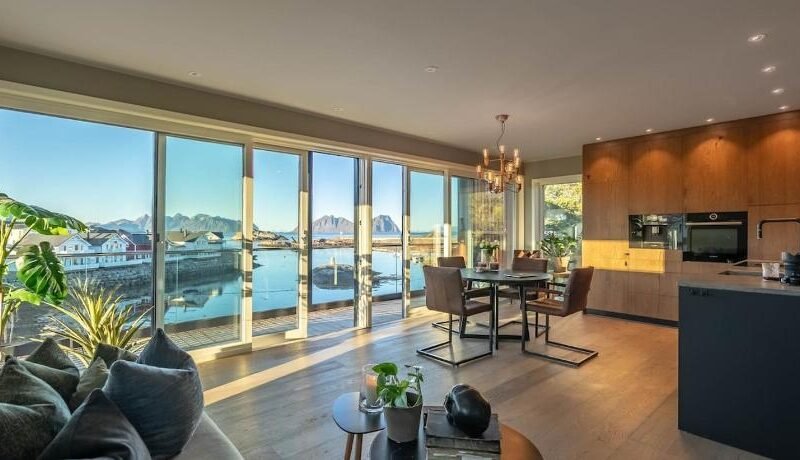 Lofoten Oceanfront Panoramic