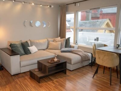 Cozy Penthouse Private Balcony City Centre