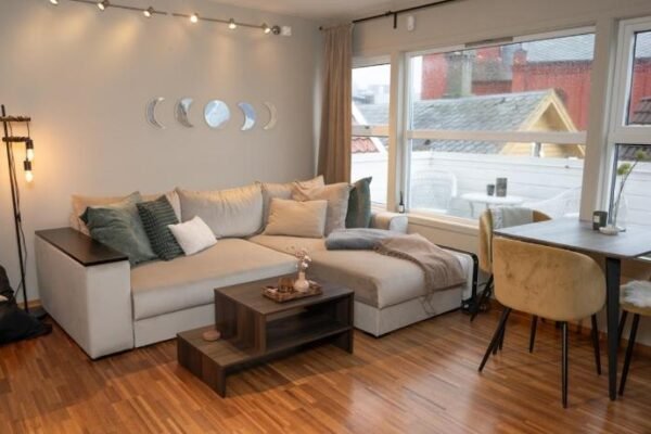 Cozy Penthouse Private Balcony City Centre