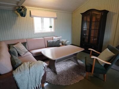 Fisherman’s cabin, Lofoten – 26 Ivarbua