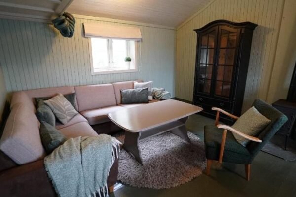 Fisherman’s cabin, Lofoten – 26 Ivarbua