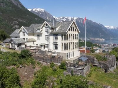 Los 15 Mejores Hoteles en Fiordos de Noruega: Despierta con Vistas Impresionantes