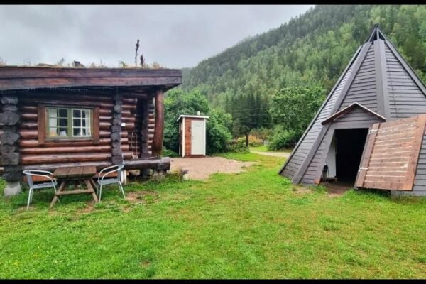 Cozy little log cabin, dog allowed, sauna