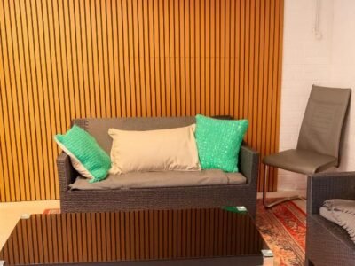 Cozy private house with free parking