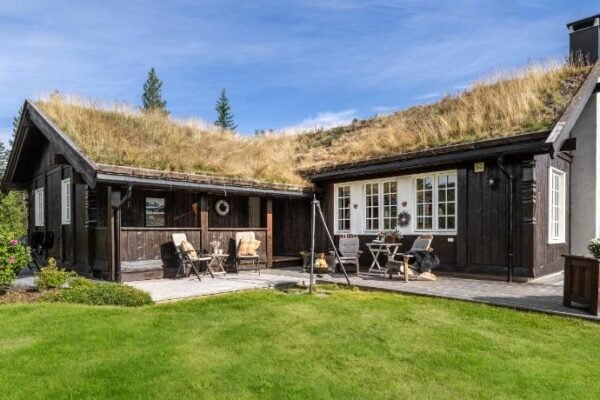 Charming cabin in Hemsedal Golf Alpin – ideal for families, fishing & skiing