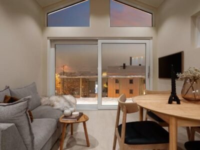 ARCTIC HOMES – Aurora Skyhouse