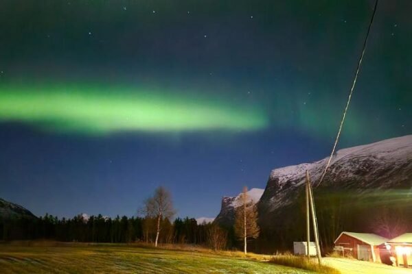 Tørfoss Gard, Hytte utleie, Campingvogn og bobil plasser