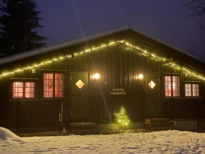 Newly renovated cabin near Al city center, mountains & ski resort