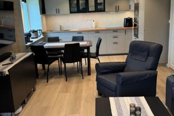 Lovely private home of 90 m2 with 3 bedrooms and 2 bathrooms