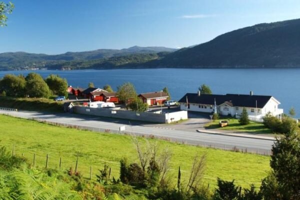 Langenuen Motel & Camping