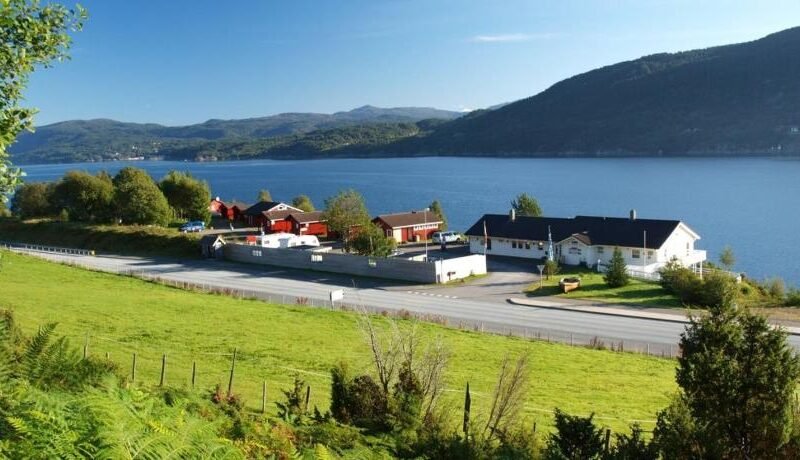 Langenuen Motel & Camping