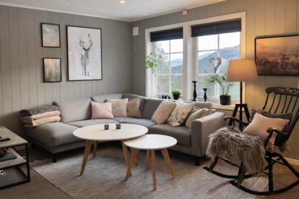 Cozy apartment near Besseggen with a private sauna