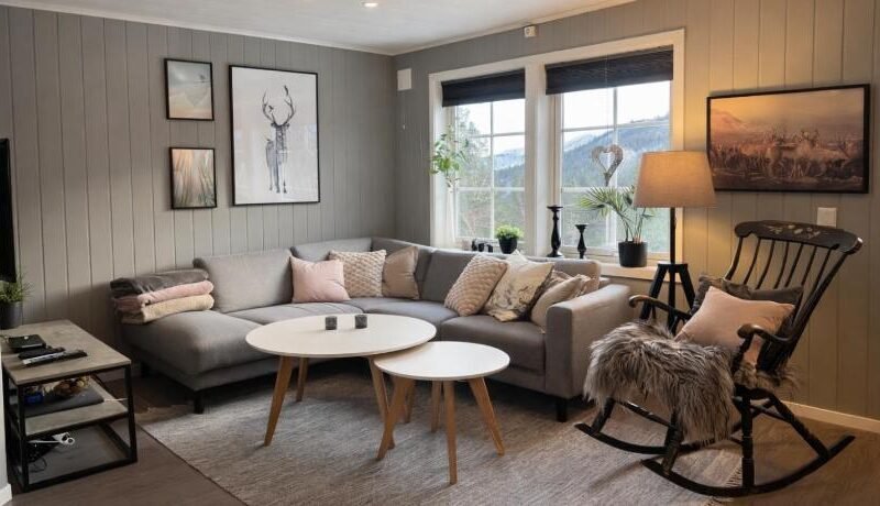 Cozy apartment near Besseggen with a private sauna