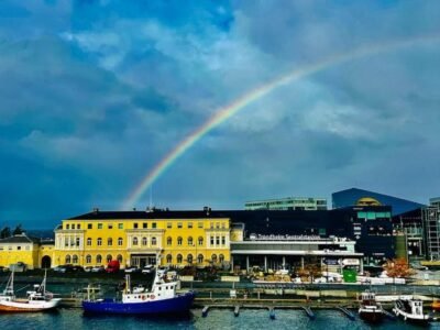 Riverside studioapartment 100m from trainstation!