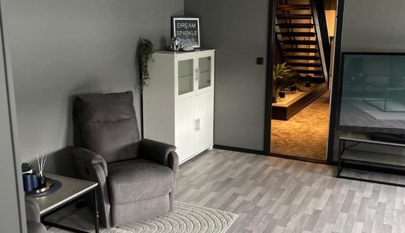 Beautiful large apartment with beautiful sea view