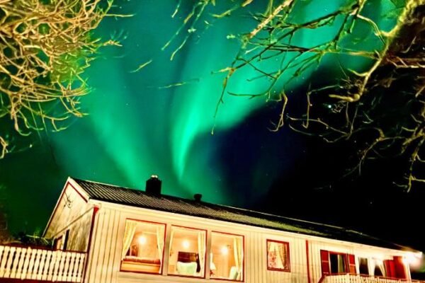 House by the sea, Ballstad Lofoten