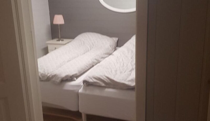 Cosy living room, bedroom and bathroom