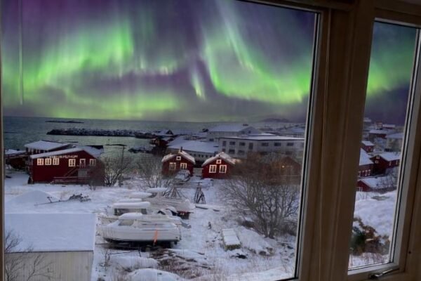 Lofoten Aurora Seafront Penthouse 罗弗敦极光海滨顶层豪华公寓