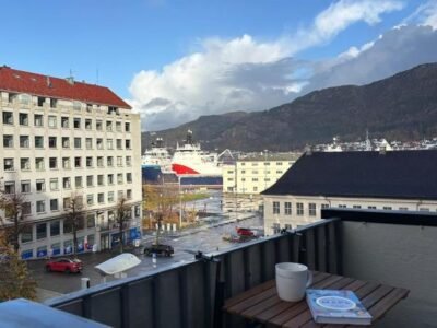 Corner apartment with balcony in Bergen