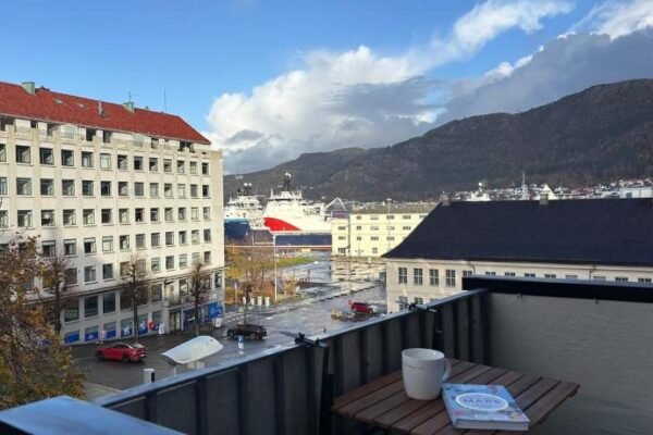 Corner apartment with balcony in Bergen