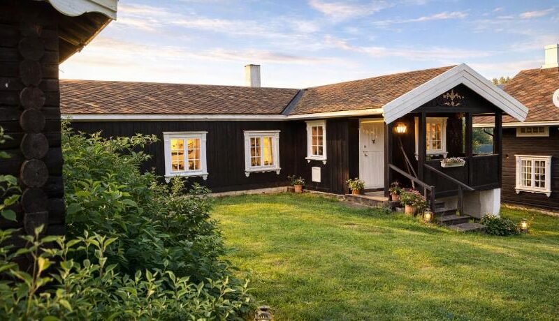 Smie pa sjarmerende og historisk gard