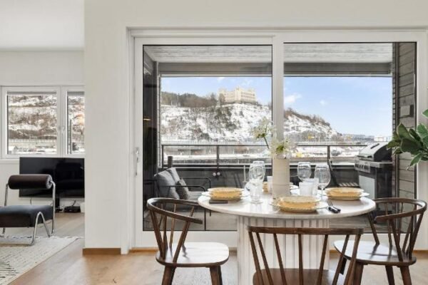 Unmatched Location – Front Row Fjord Apartment – 2 Bedrooms