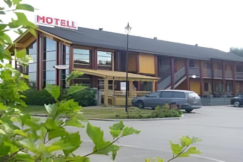 Sandmoen Bed & Breakfast, Free Parking