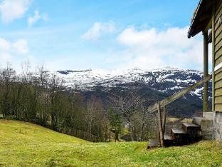 Secluded Mountain Retreat-By Traum