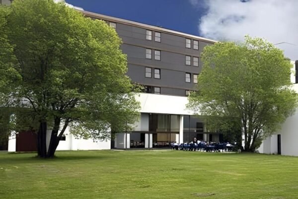 Quality Hotel Entry