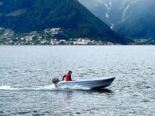 person holiday home in Leikanger