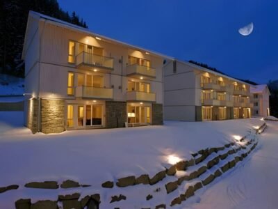 Nermo Hotel & Apartments